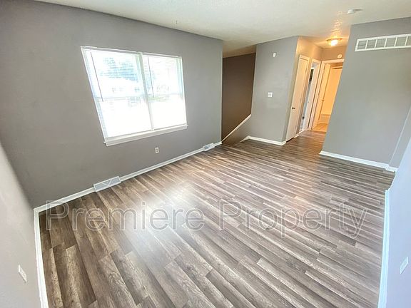 2nd image of 7226 Gilmore Ave