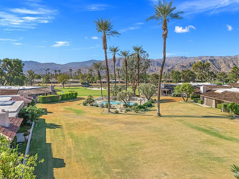 10 Whittier Ct — Photo 13