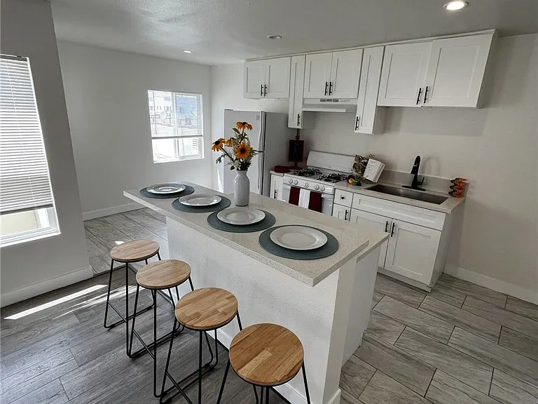 4518 S Normandie Ave #3/4 — Photo 13