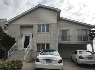 16 Cliff St #1, Saugus, MA 01906