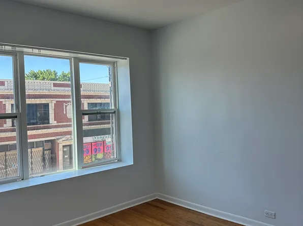 3652 W Lawrence Ave #2, Chicago, IL 60625