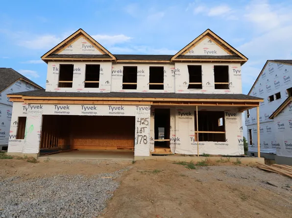 425 Carleton Dr, Dayton, OH 45440