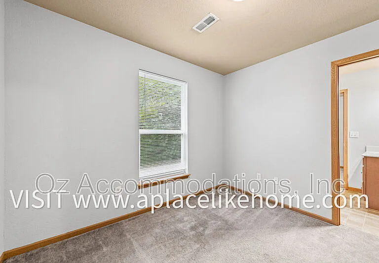 3300 N 103rd Pl — Photo 20