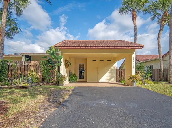 16221 Laurel Dr #19, Weston, FL 33326