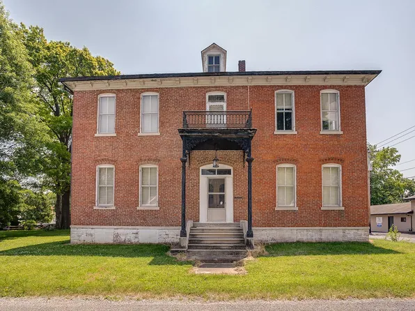 204 E Jefferson St, Columbia, IL 62236