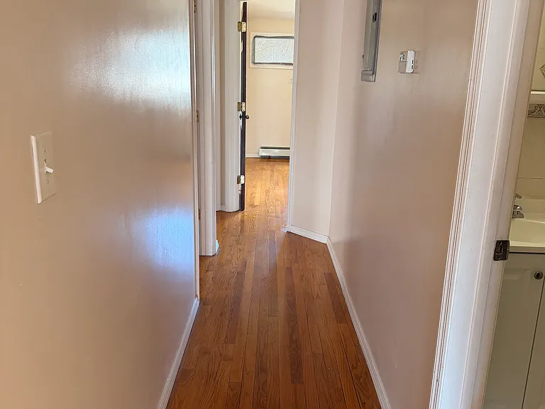 10021 90th Ave #2 — Photo 5