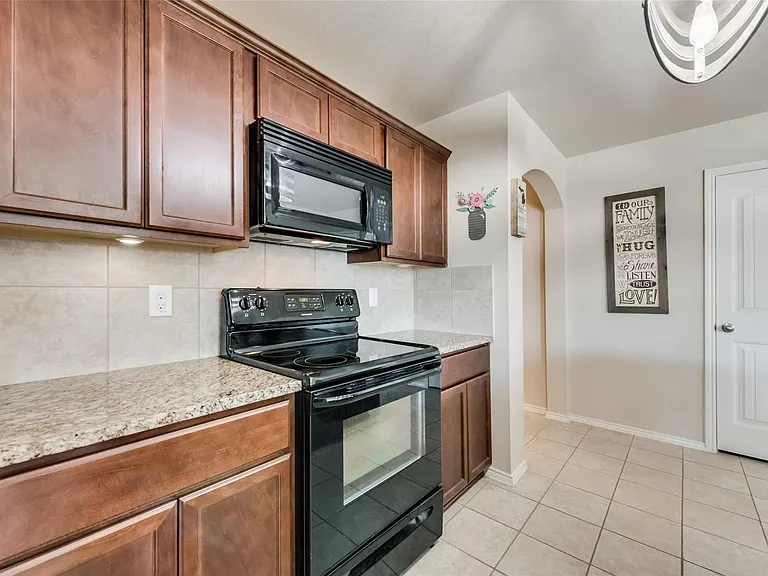 2806 Balleywood Dr — Photo 11