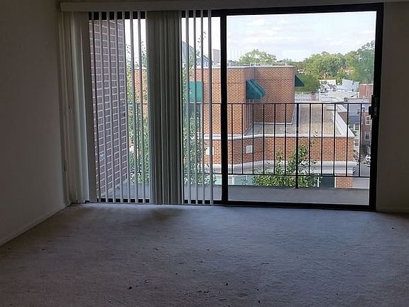 5th image of 1600 Prince St APT 611
