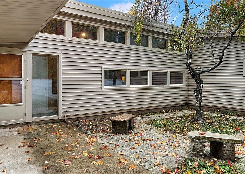 1st image of 7079 Hillcrest Ln