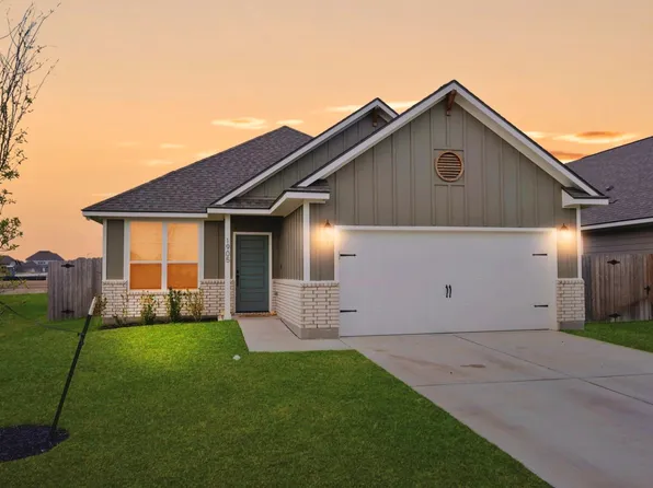 1905 Stubbs Dr, Bryan, TX 77807