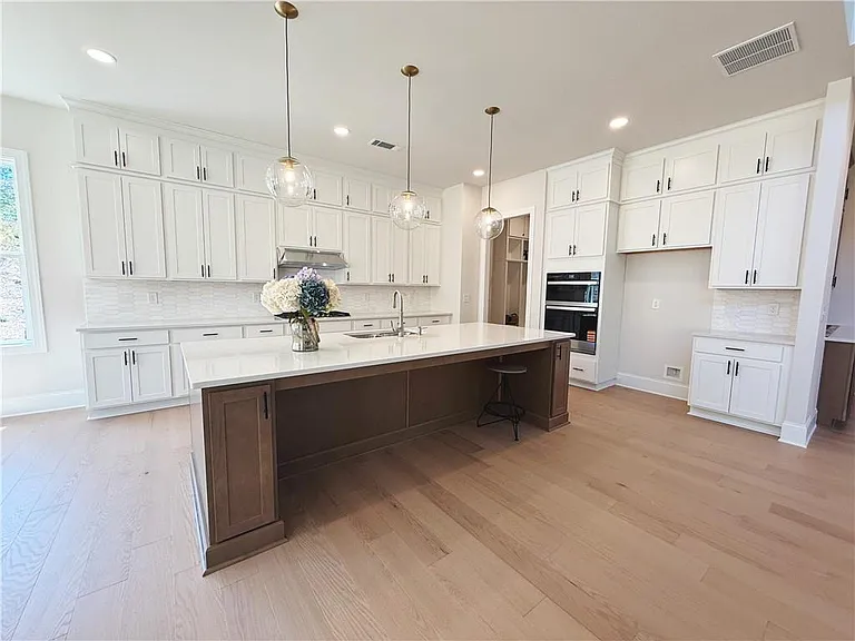 2450 Colliers Ln — Photo 20