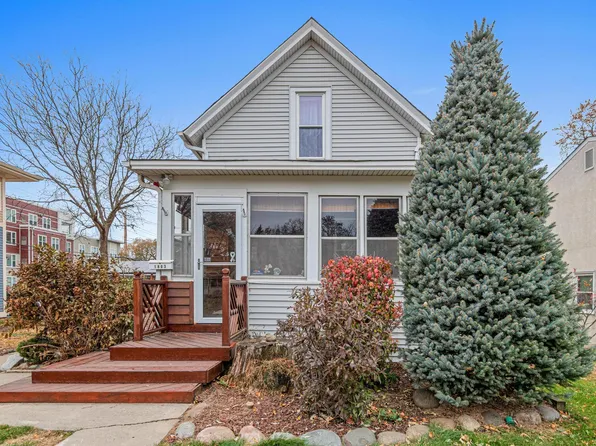 1803 Eustis St, Lauderdale, MN 55113