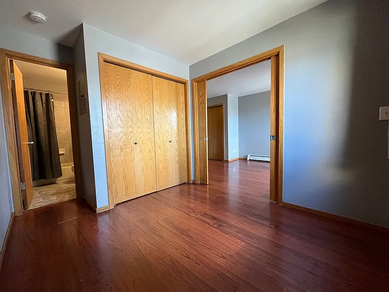2711 Mapleton Ave #15 — Photo 6