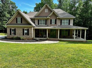 1645 Burgess Trl, Suwanee, GA 30024