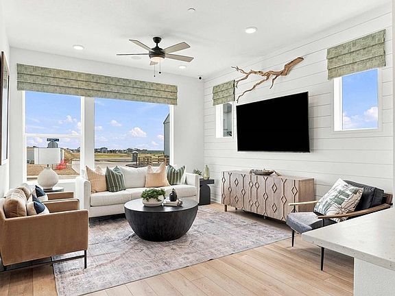 The Devin - Family Room