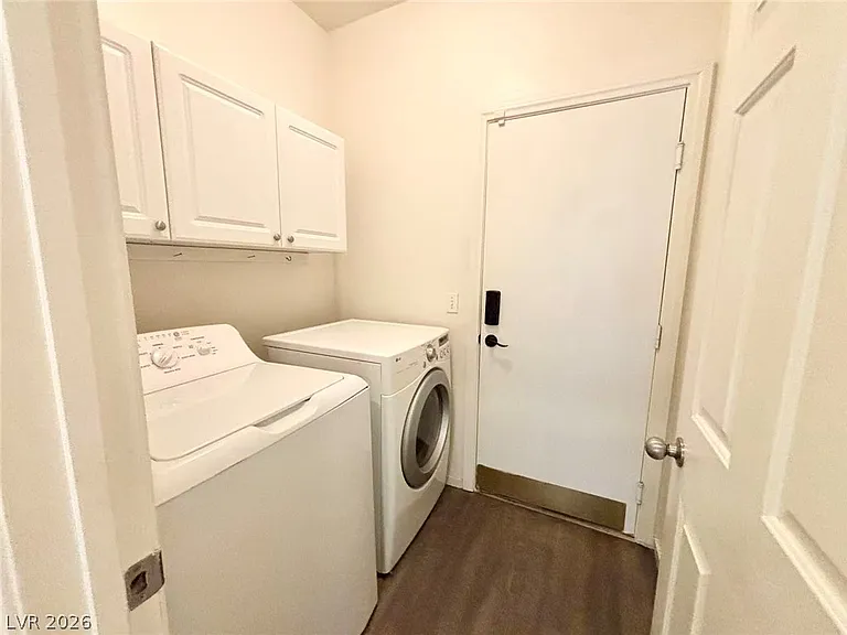 1626 W Hammer Ln — Photo 18