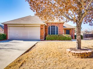 779 Texas Oak Trl, Lake Dallas, TX 75065