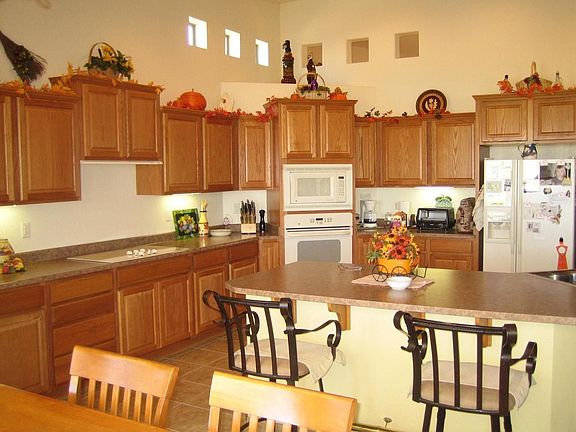 3rd image of 3206 N 159th Dr