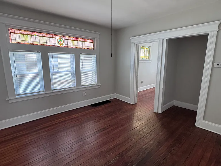 115 Smith St — Photo 15