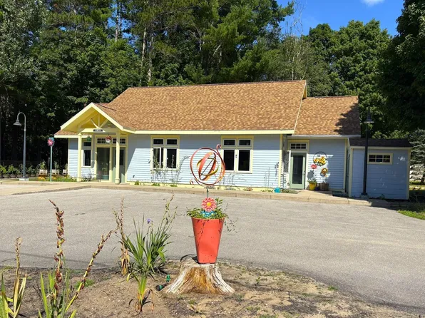 2879 J Maddy Pkwy, Interlochen, MI 49643