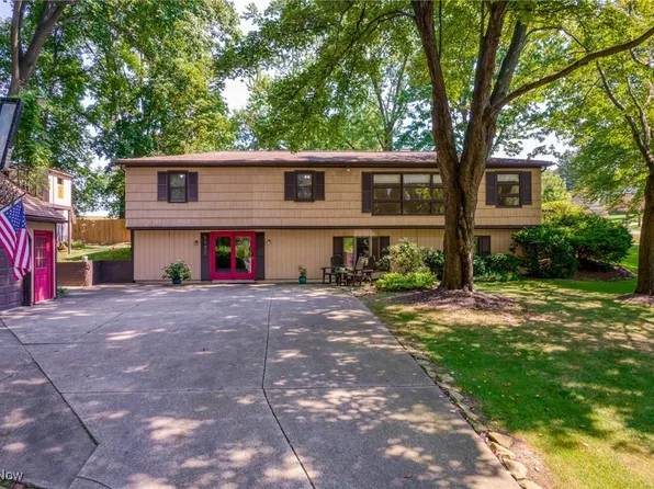 1157 Dussel Rd, Kent, OH 44240