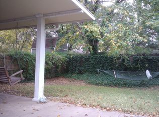 305 Canterbury St, Euless, TX 76039