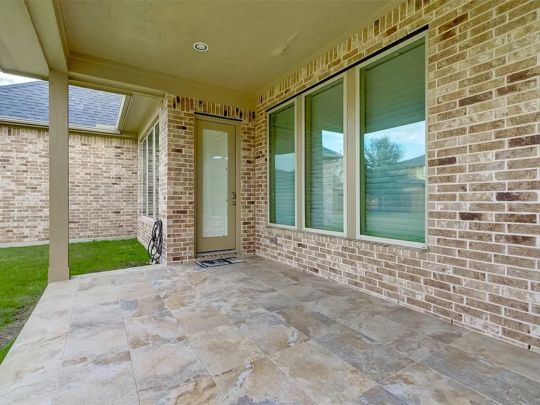 10307 Latta Creek Dr — Photo 48