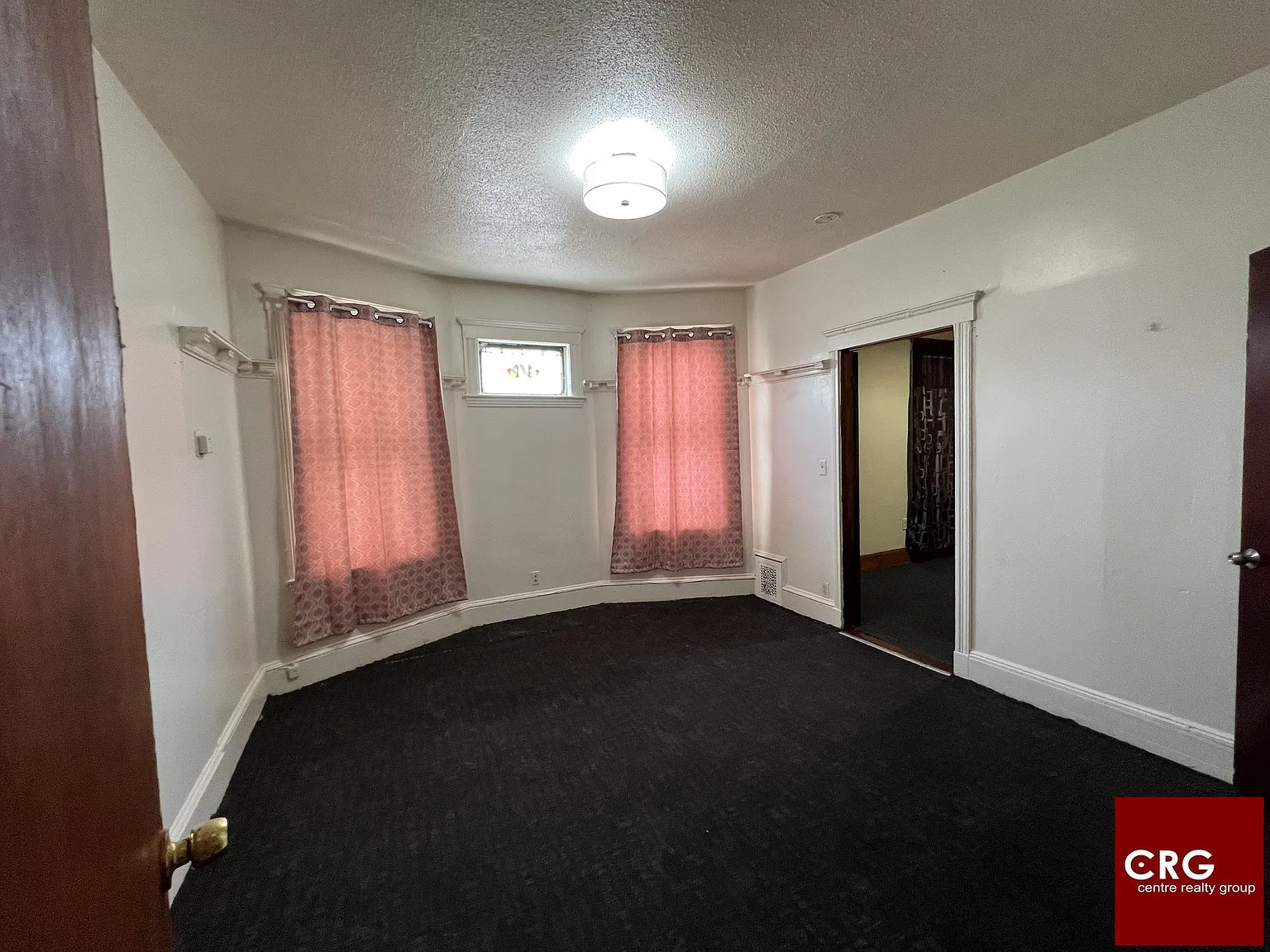4 bed, 1.0 bath, $3,000 — Photo 3