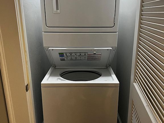 In-unit washer & dryer
