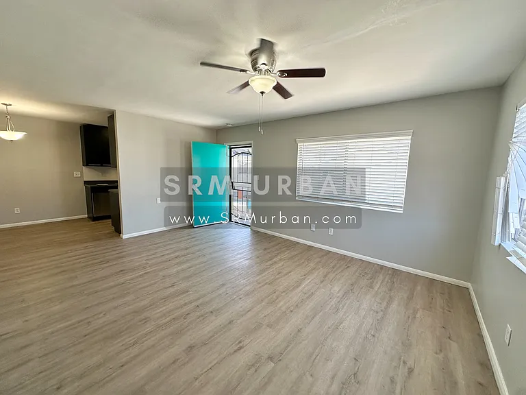 2425 Polk Ave #D — Photo 3