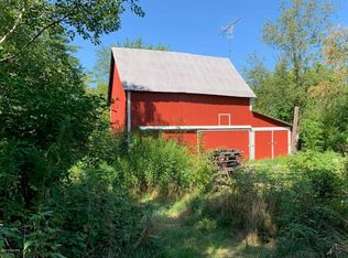 14846 Carpenter Rd, Three Oaks, MI 49128