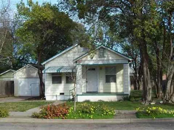 837 Almond St, Yuba City, CA 95991