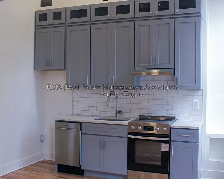 4 Zebulon St #1B — Photo 4