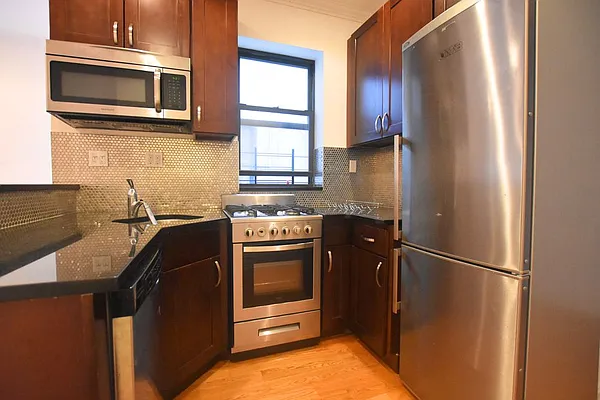 Rented by Bold New York | media 3