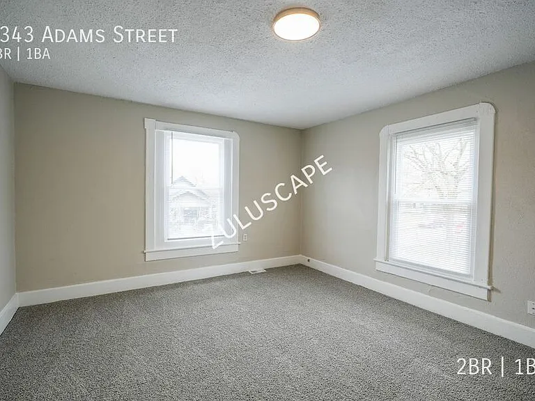 2343 Adams St — Photo 13