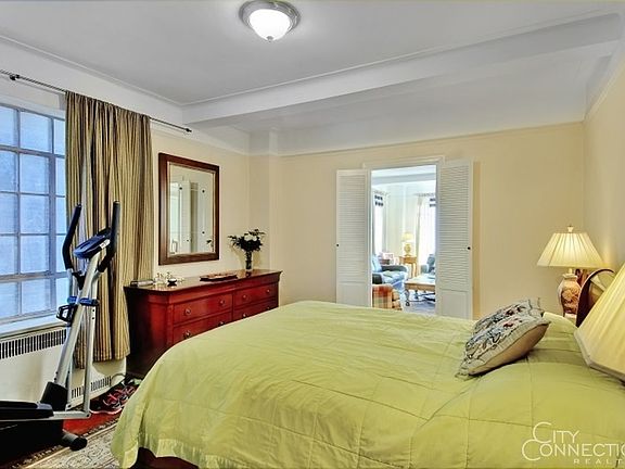 4th image of 10 Park Ave #7J