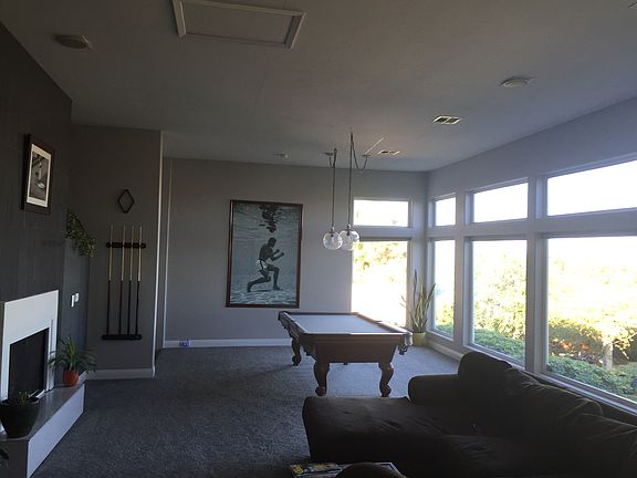 2nd image of 320 W Sherwood Dr