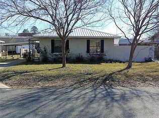 106 Midway St, Bonifay, FL 32425