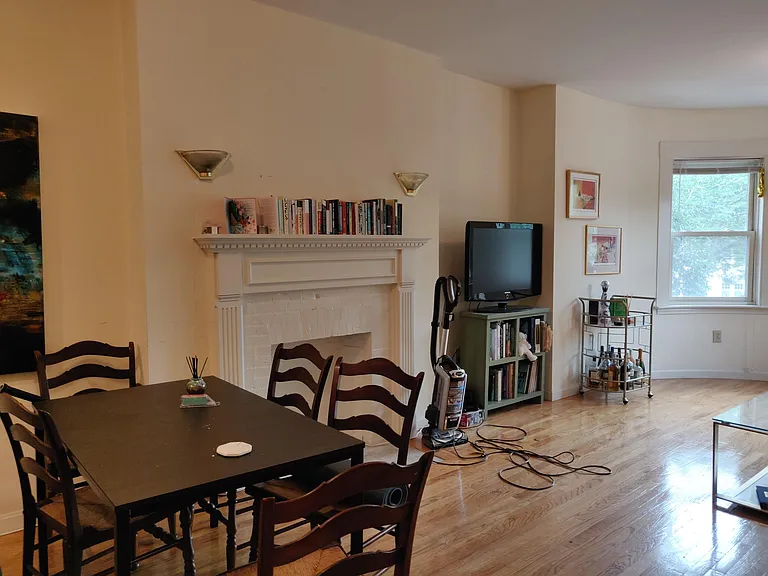 152 Harvard St #1 — Photo 19