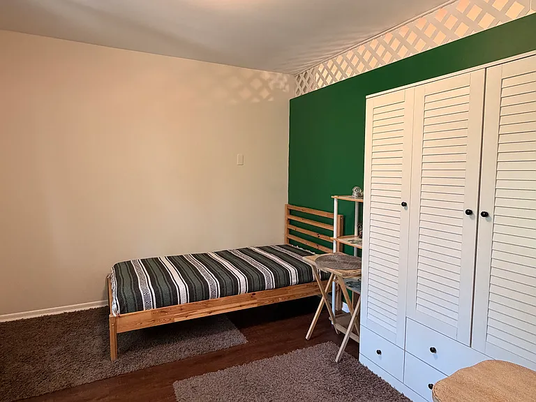 819 E Miner St #3C — Photo 9