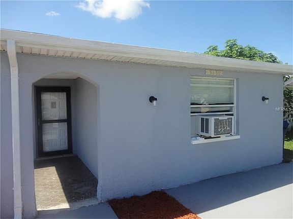 3rd image of 3130 Salisbury Dr
