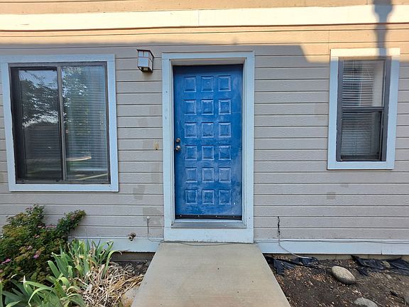 2nd image of 2119 Goss Cir W APT A