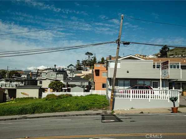 39 S Ocean Ave #9, Cayucos, CA 93430
