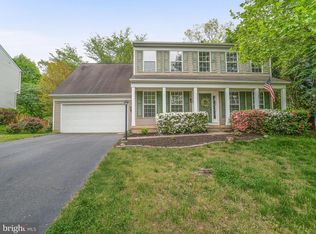 5947 Harvest Sun Rd, Woodbridge, VA 22193