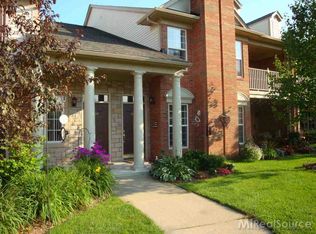 3434 Tremonte Cir N, Rochester, MI 48306