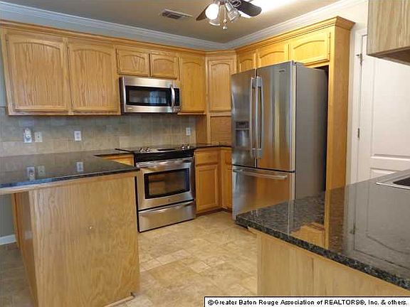 3rd image of 14283 Whispering Oaks Dr