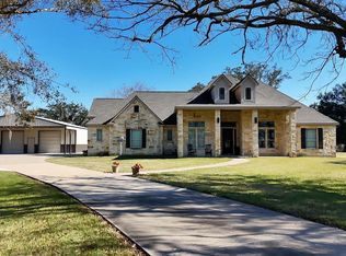 726 Stallion Cir, Angleton, TX 77515