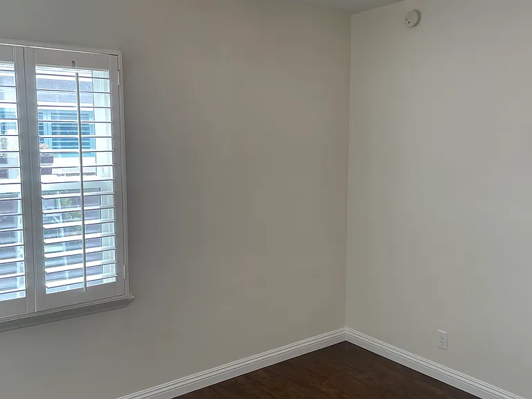 5449 Wiseburn St — Photo 8
