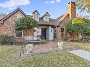 2913 Anatole Ct, Garland, TX 75043