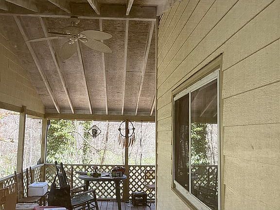 2nd image of 128 Sapphire Rd